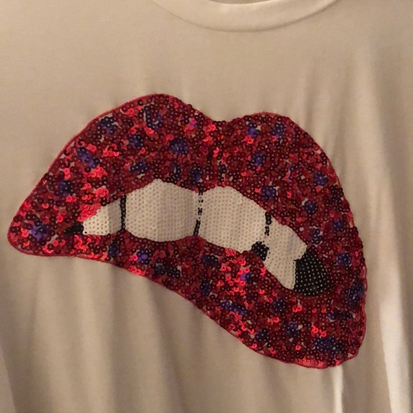 Lips top - Picture 2 of 4